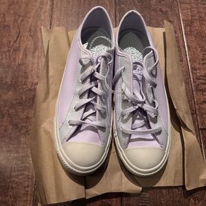 New Women’s Converse Chuck Taylor All Star Dainty Ox Vapor Purple